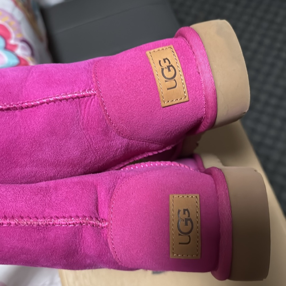 UGG Pink boots size 8 - Picture 3 of 8